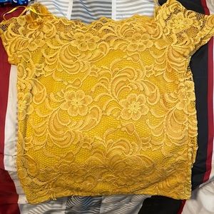Yellow lace fitted shirt